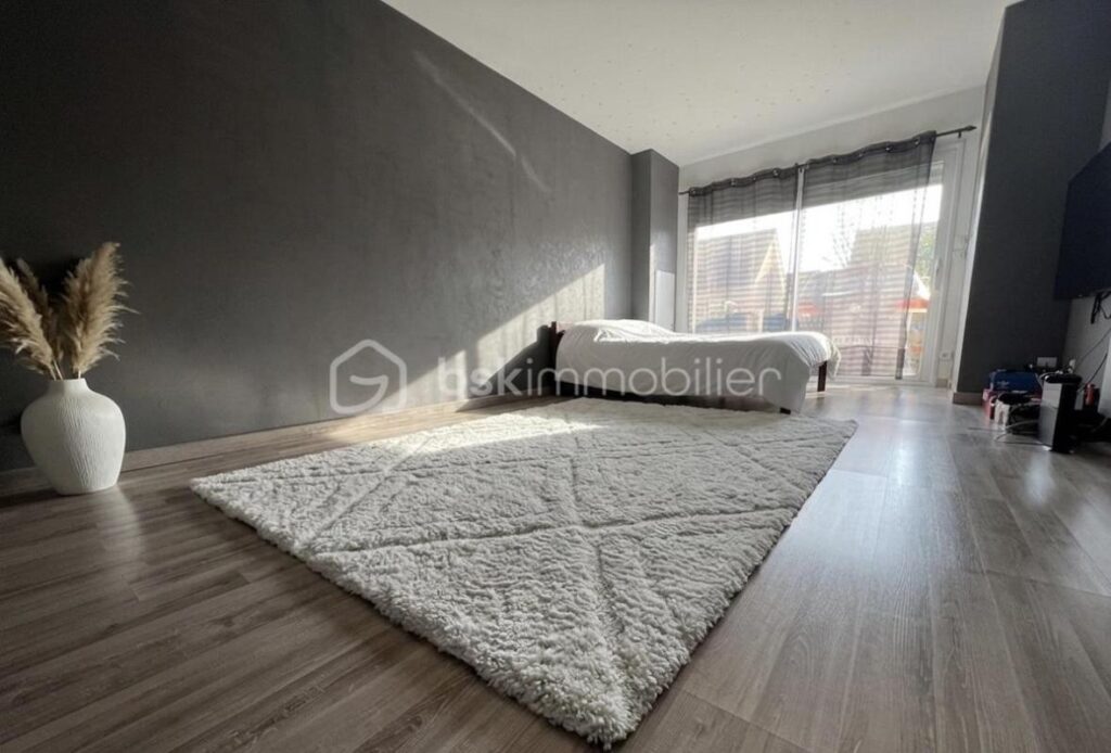 Proche Le Mans Nord, Pavillon plain pied et vue sur campagne – 5 pièces – 3 chambres – 102 m²