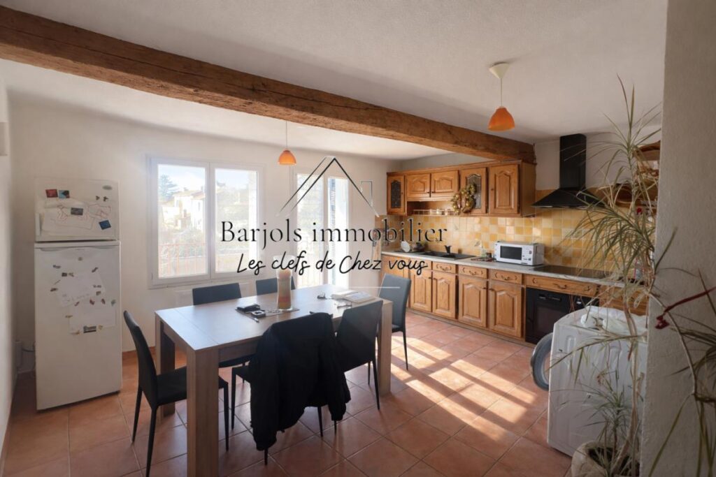 Appartement Terrasse, Combles aménageables – 3 pièces – 2 chambres – 93 m²