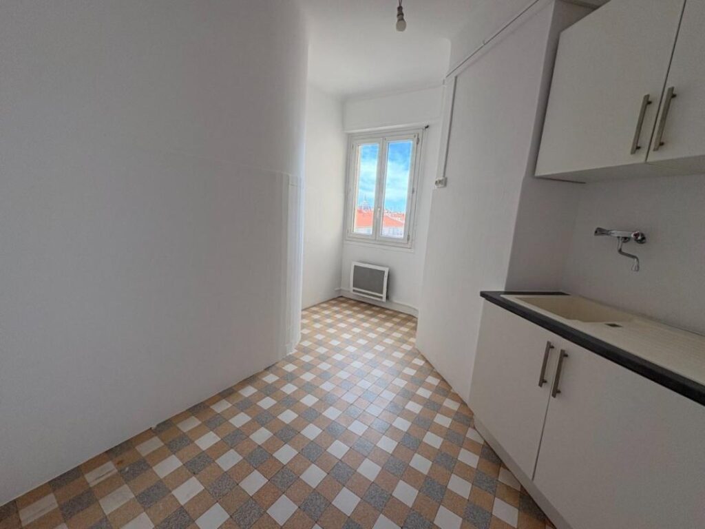 T1 A LOUER RUE LEPENTE – 1 pièce – 1 chambre – 36 m²