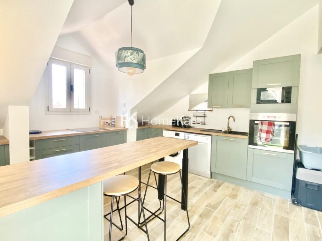 APPARTEMENT T5 DERNIER ETAGE – ASCENSEUR PRIVATIF – 5 pièces – 3 chambres – 132 m²