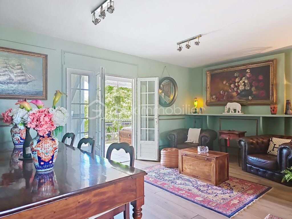 Villa de caractère 4 chambres Saint Francois – 6 pièces – 4 chambres – 165 m²