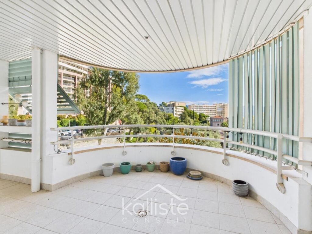 Appartement T5 131.87 m² de standing avec terrasse et garage – Ajaccio – 5 pièces – 4 chambres – 131 m²