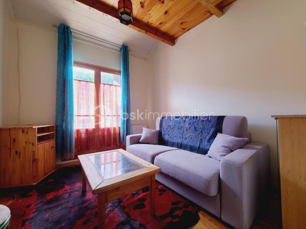 EXCLUSIVITE MAISON AVEC TERRASSE ET GARAGE – 3 pièces – 1 chambre – 37 m²