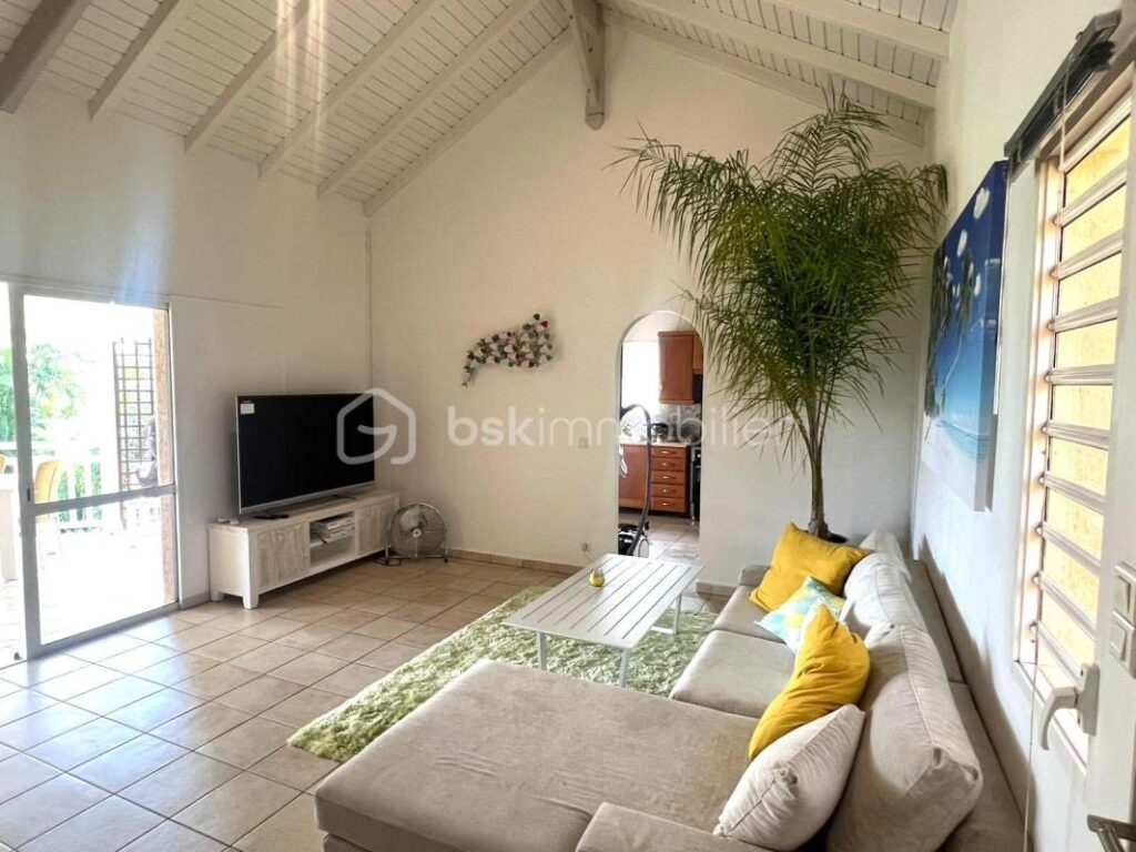 Splendide gîte avec piscine et spas Saint François – 6 pièces – 5 chambres – 170 m²