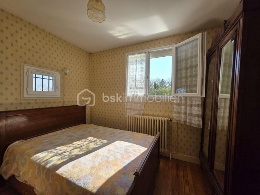 Maison de campagne proche des commodités – 5 pièces – 3 chambres – 91 m²