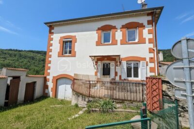 Propriété de caractère avec vue Loire – Bien d’exception – 9 pièces – 6 chambres – 270 m²