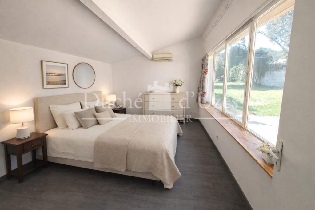 Villa – 5 pièces – 4 chambres – 156 m²