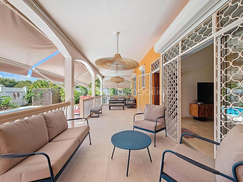 Villa 165 m2 piscine garage 3 chambres et atelier – 5 pièces – 3 chambres – 165 m²