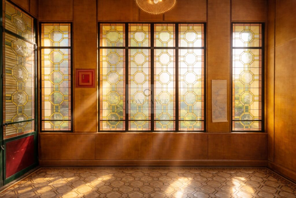 Villa – 11 pièces – 7 chambres – 750 m²