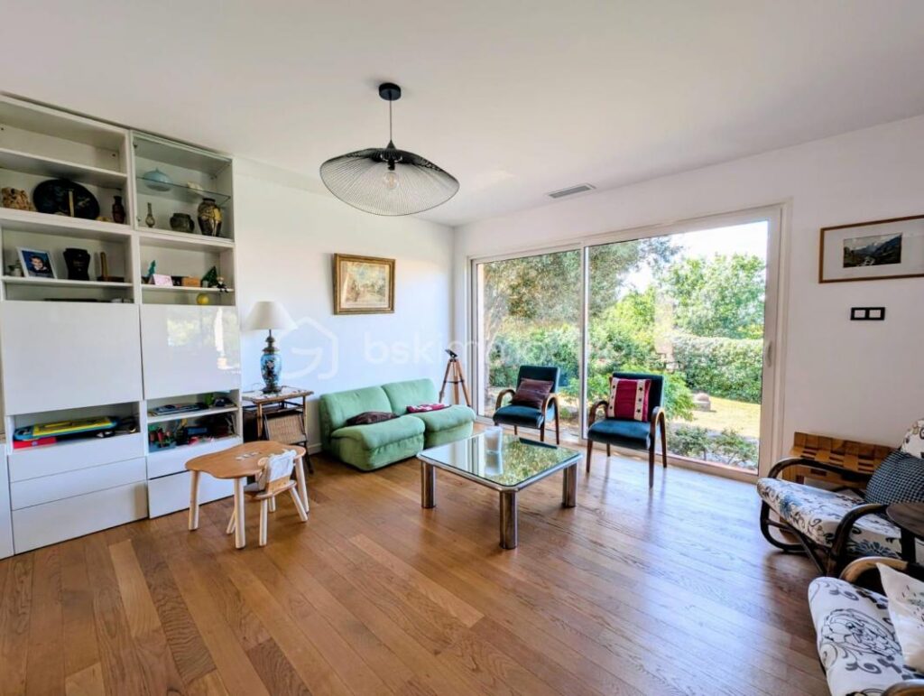 Rouffiac-Tolosan centre – Villa 189 m² au calme avec vue Pyrénées – 6 pièces – 4 chambres – 189 m²