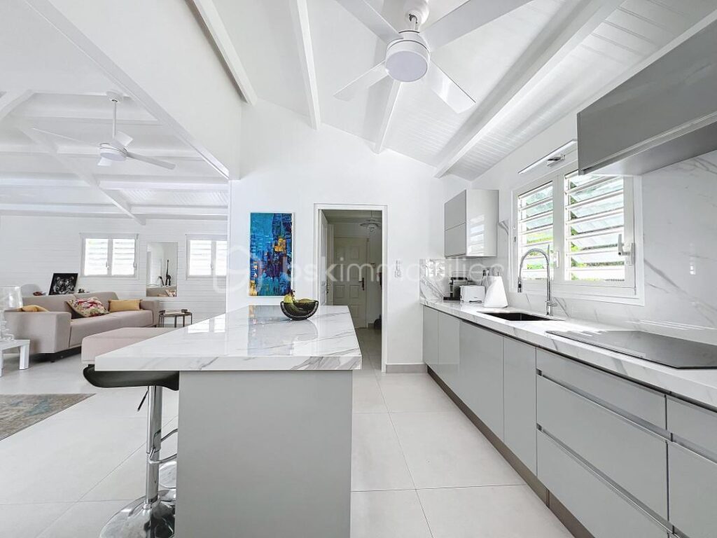 Villa de standing 4 chambres avec piscine Le Helleux – 5 pièces – 4 chambres – 120 m²