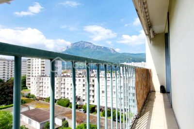 Vue dégagée en triple exposition au cœur de toutes les commodités – 3 pièces – 2 chambres – 70 m²