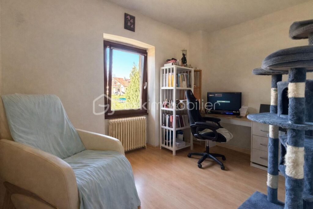 À Vendre – Maison ancienne 117 m² avec sous-sol complet – Terrain 1 000 m² – Vue montagne – Sans vis-à-vis – 5 pièces – 4 chambres – 117 m²