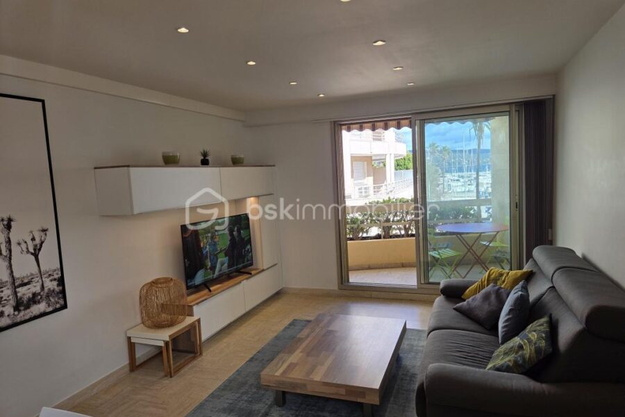 Appartement à vendre à Cavalaire sur mer — Vue mer — photo 5