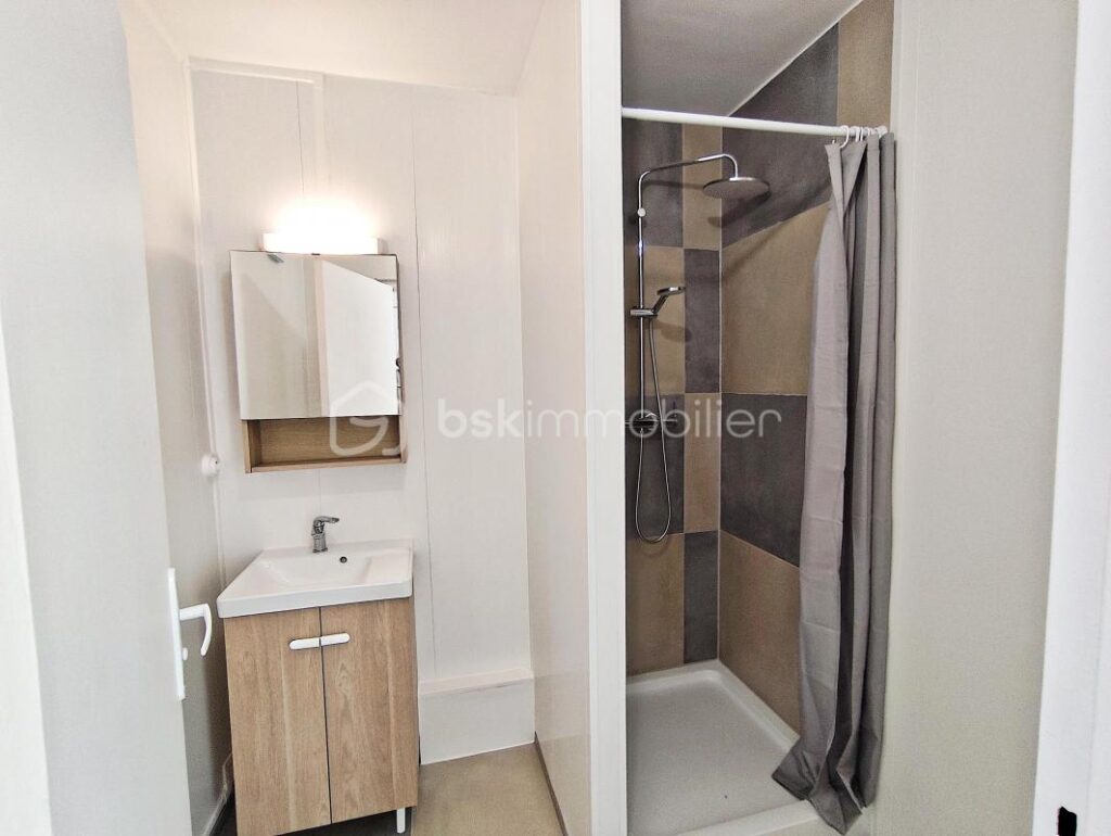 Bel appartement 64 m² – 3 pièces – 2 chambres – 63 m²