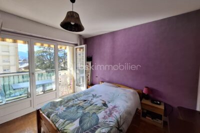 Appartement T3 traversant Est/Ouest – 70 m² – Balcon & vue montagnes – 3 pièces – 2 chambres – 70 m²