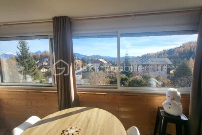 Appartement à vendre à Laye