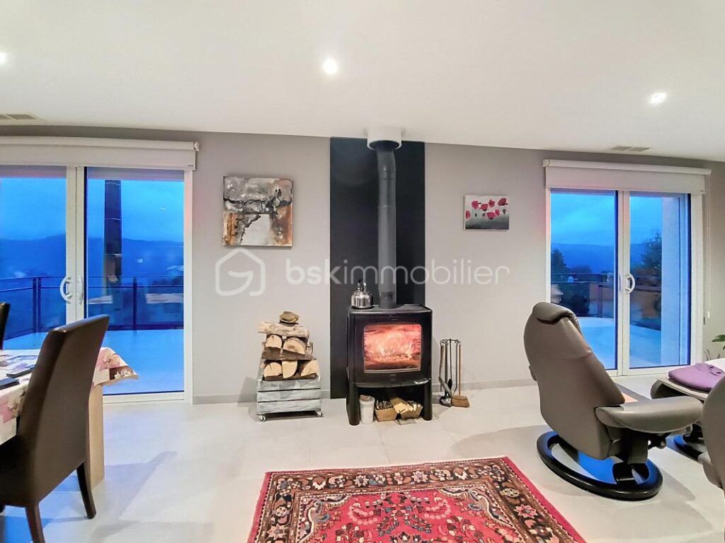 Maison contemporaine 122m² avec dépendance 85m² – Vue Panoramique – Saint-Vincent-d’Olargues (34390) – 5 pièces – 3 chambres – 122 m²