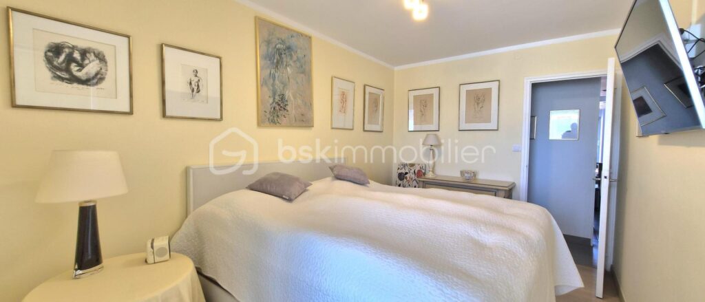 Bien exceptionnel à la vente – Magnifique T3 de 70m2 en front de mer – 3 pièces – 2 chambres – 58 m²