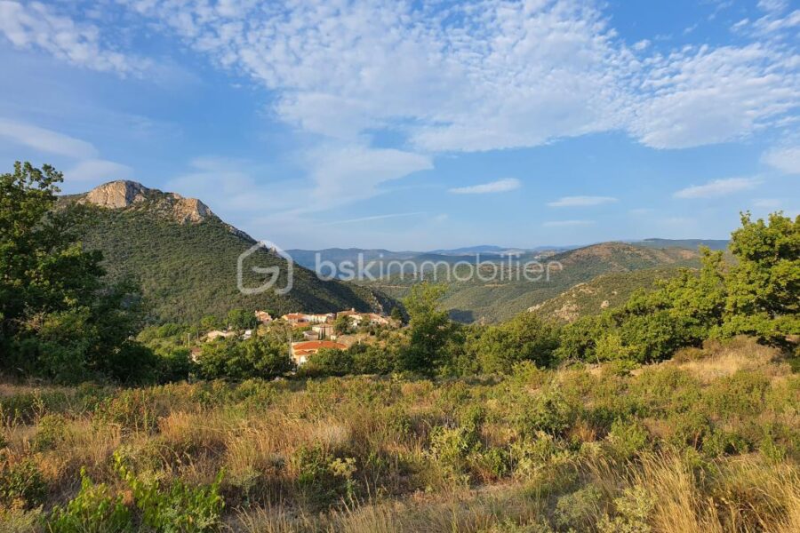 Terrain à vendre à Saint arnac