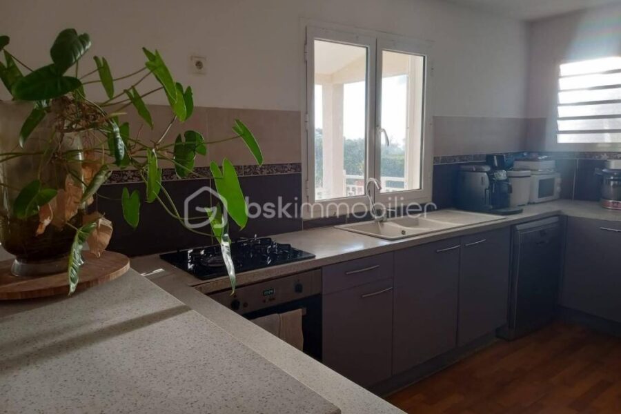 Maison à vendre à La possession — Vue mer — photo 5