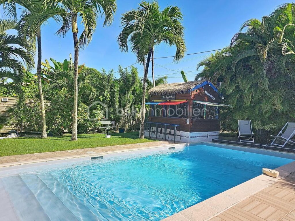 Villa avec piscine 3 chambres , parcelle 1000 m2 – 4 pièces – 3 chambres – 120 m²