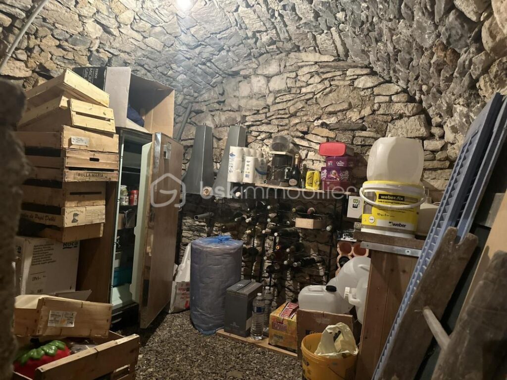 Deux Maisons en Pierre Authentiques à Sigonce – Proche Forcalquier – 6 pièces – 4 chambres – 110 m²