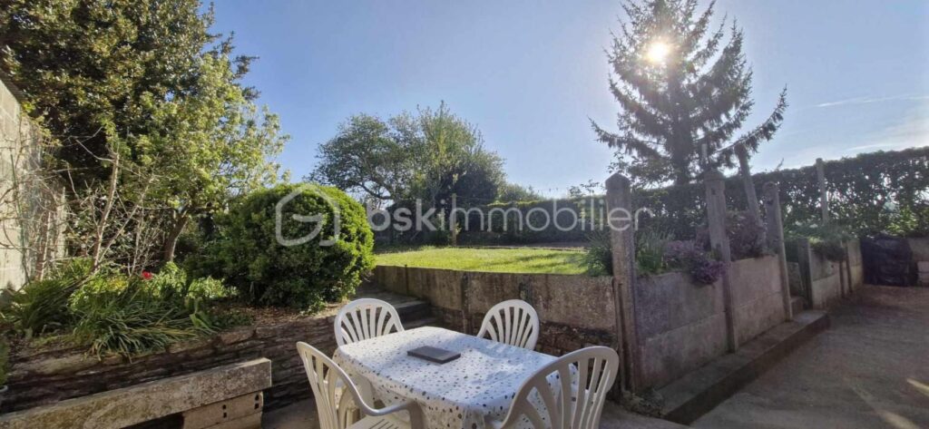 Maison ancienne 4 chambres – Moulins centre – 105 m² – Terrain 290 m² – 5 pièces – 4 chambres – 105 m²