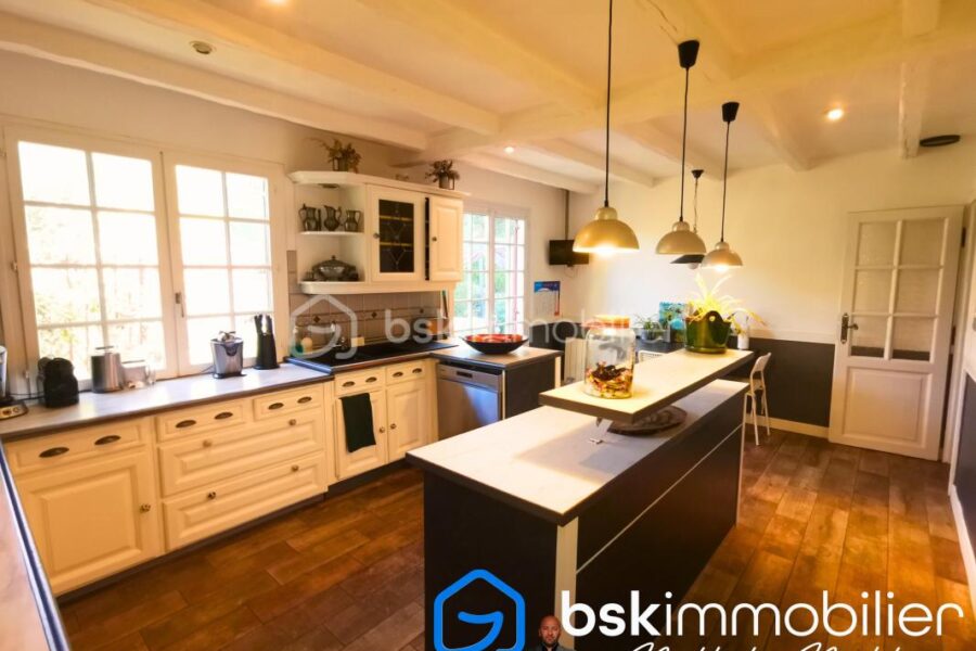 Maison à vendre à Saint privat des vieux