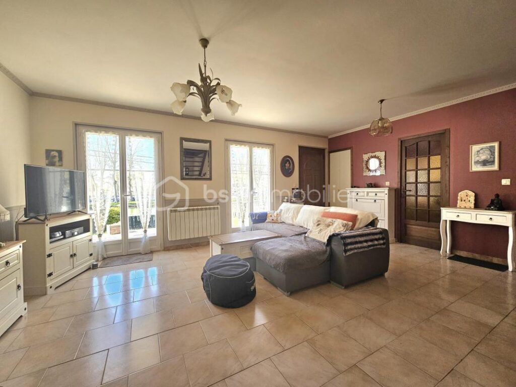 VUE IMPRENABLE SUR LE LOING – 5 pièces – 4 chambres – 108 m²