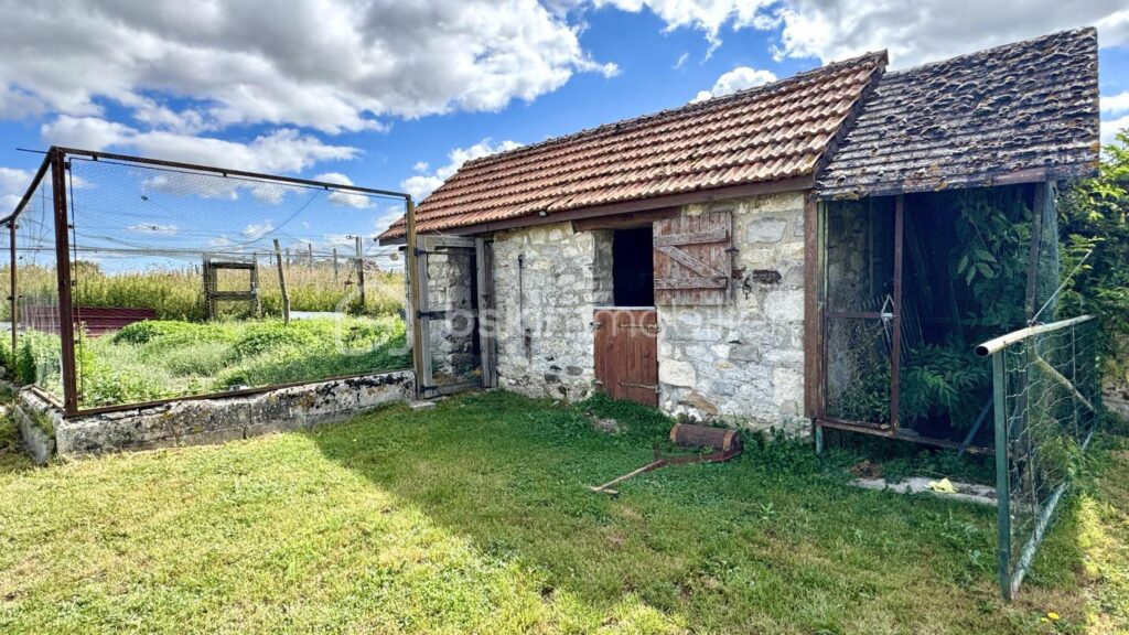 À vendre Authentique longère rénovée avec dépendances et grand terrain Saint-Gengoulph (proche Gandelu, 02) – 8 pièces – 5 chambres – 200 m²