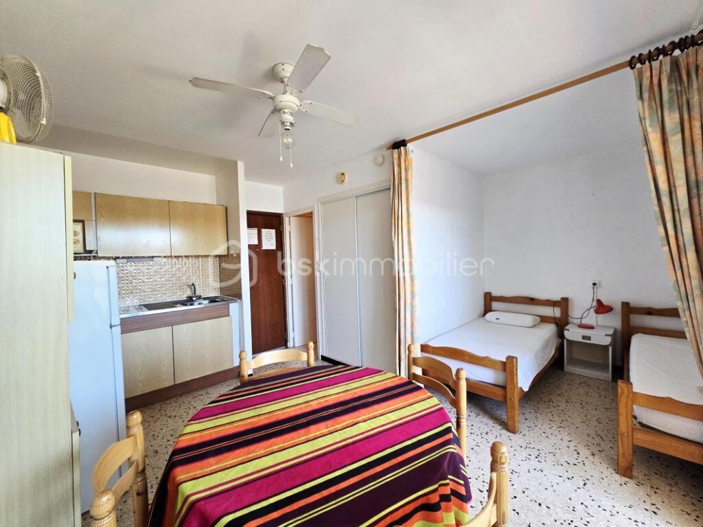 VUE ETANG – ASCENSEUR – PROCHE THERMES – 1 pièce – NR chambres – 21 m²