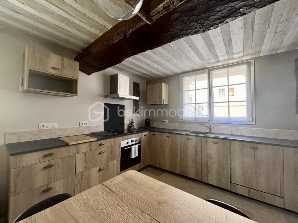 Superbe maison au pied du Mont-Ventoux – 4 pièces – 2 chambres – 94 m²