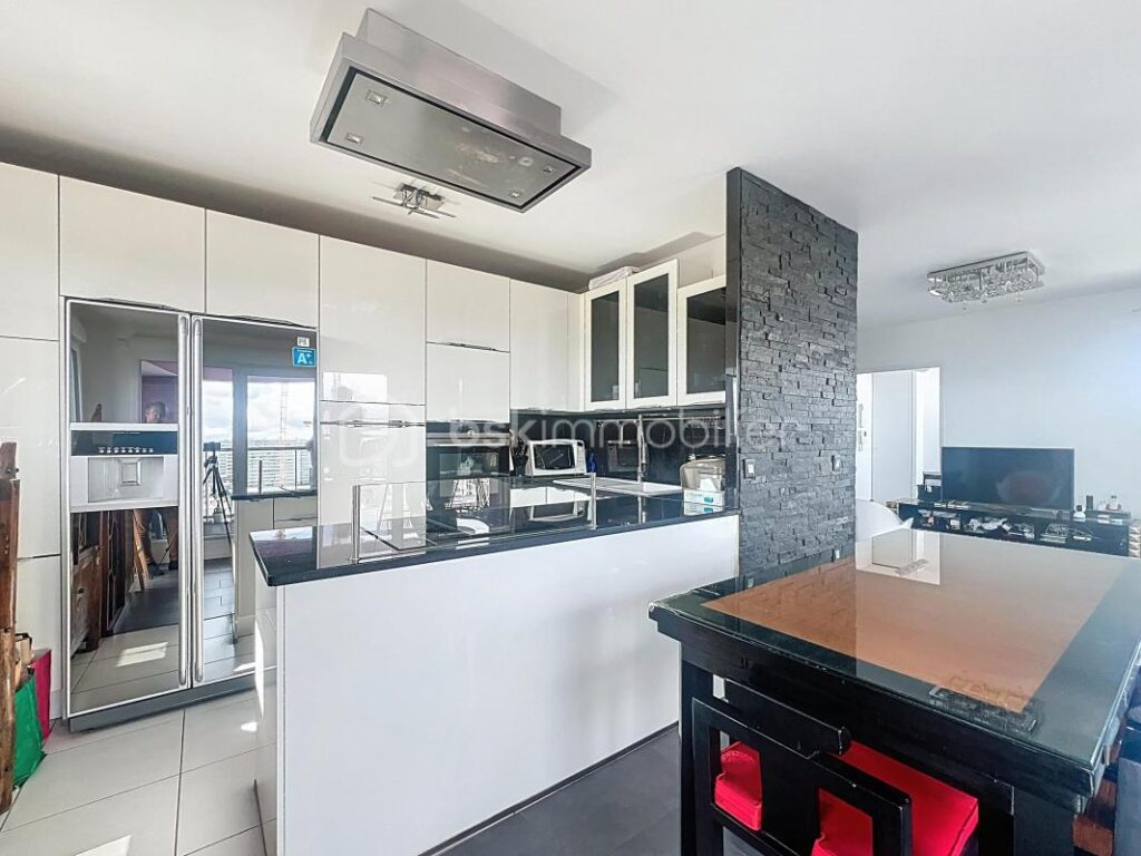 ✨ RARE À LA VENTE — DUPLEX T6 D’EXCEPTION AUX PORTES DE PARIS ✨ – 6 pièces – 4 chambres – 104 m²