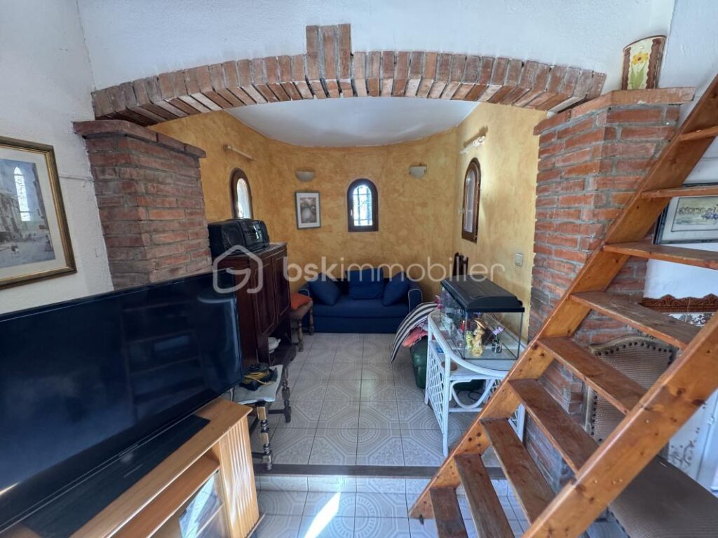 VILLA 4 FACES DE 170M2 – 8 pièces – 5 chambres – 170 m²