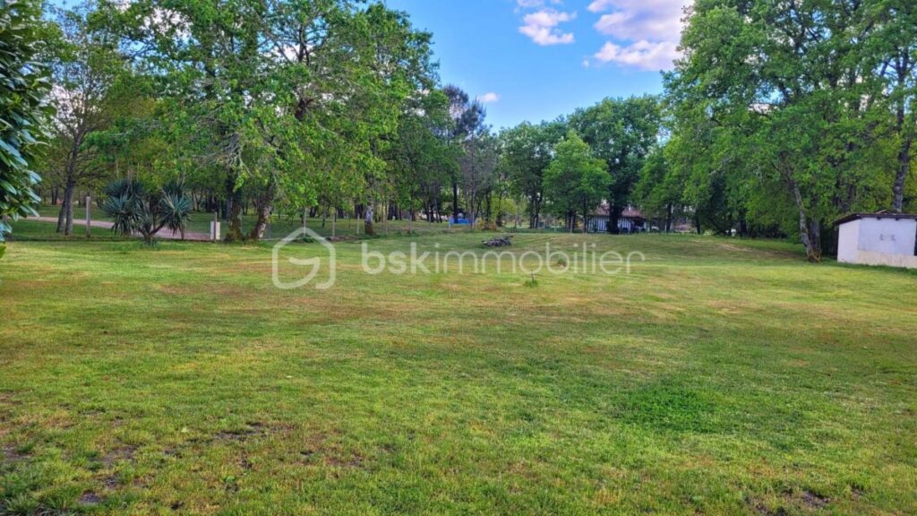 Magnifique Maison Landaise sur Airial avec Piscine et Étendue Verdoyante ! – 6 pièces – 3 chambres – 165 m²