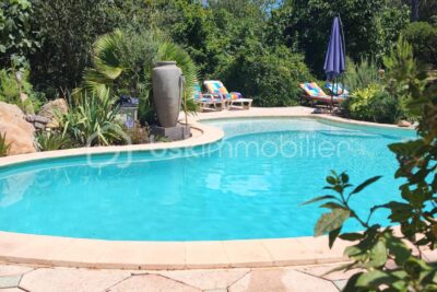 propriete athypique touristique – 4 pièces – 3 chambres – 215 m²