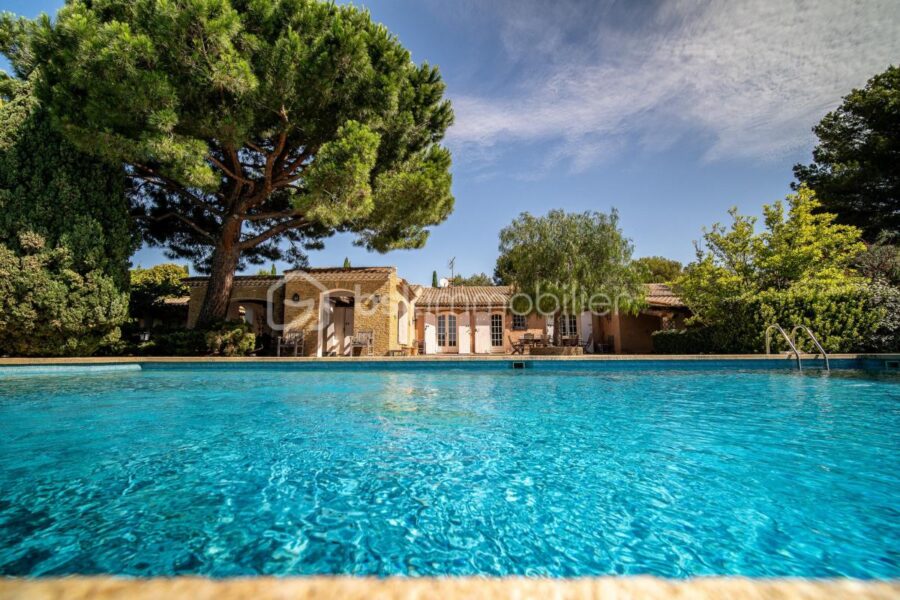 Maison à vendre à La cadiere d azur