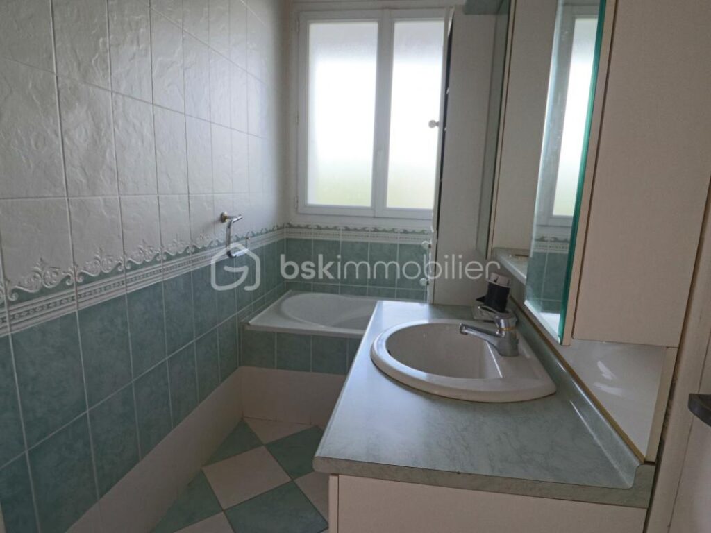 Saint-Nazaire- Appartement T4 quartier Gare – 4 pièces – 3 chambres – 90 m²