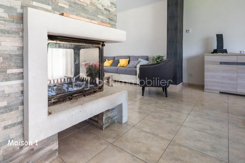 ENSEMBLE IMMOBILIER DE CHARME – 2 MAISONS FAMILIALES + 2 GÎTES – VUE PYRÉNÉES – TERRAIN 4500m² – 10 MIN de LOURDES – 16 pièces – 12 chambres – 410 m²