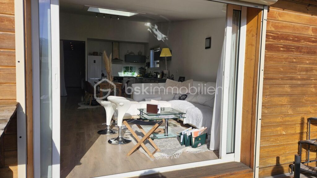 Appartement 2 chambres 97 m² refait à neuf – 3 pièces – 2 chambres – 82 m²