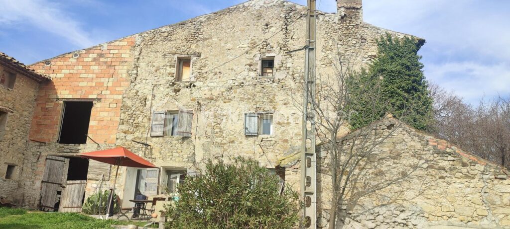 Corps de ferme à Rénover – 4 pièces – 3 chambres – 115 m²