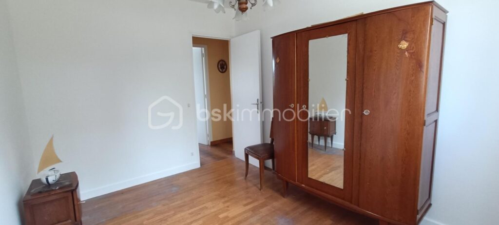 Maison familale – 8 pièces – 6 chambres – 130 m²