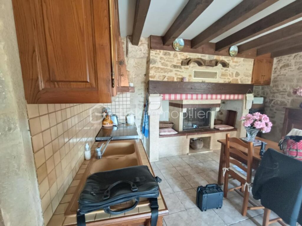 Ancienne et Magnifique Bâtisse en Pierres de 114 m2, située à Cladech 24170 – 4 pièces – 3 chambres – 114 m²