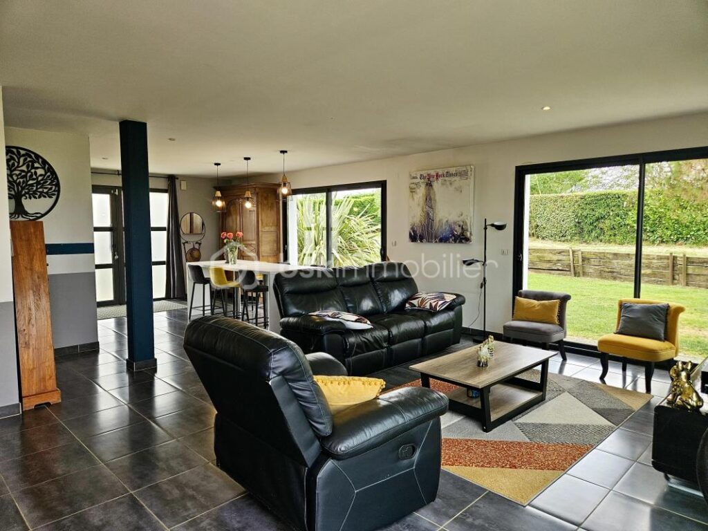 Maison 4 pièces 150 m² – 4 pièces – 3 chambres – 150 m²