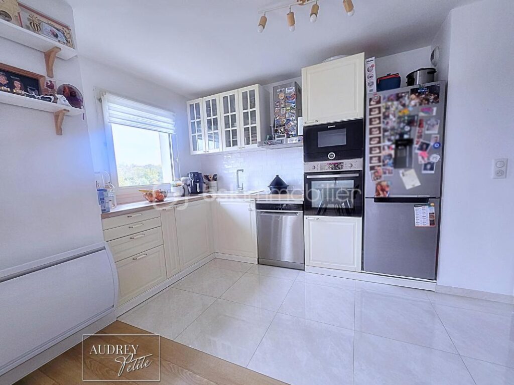 T2 lumineux de 50 m² avec balcon et vue sur Seine – Quartier du Val, Athis-Mons – 2 pièces – 1 chambre – 50 m²