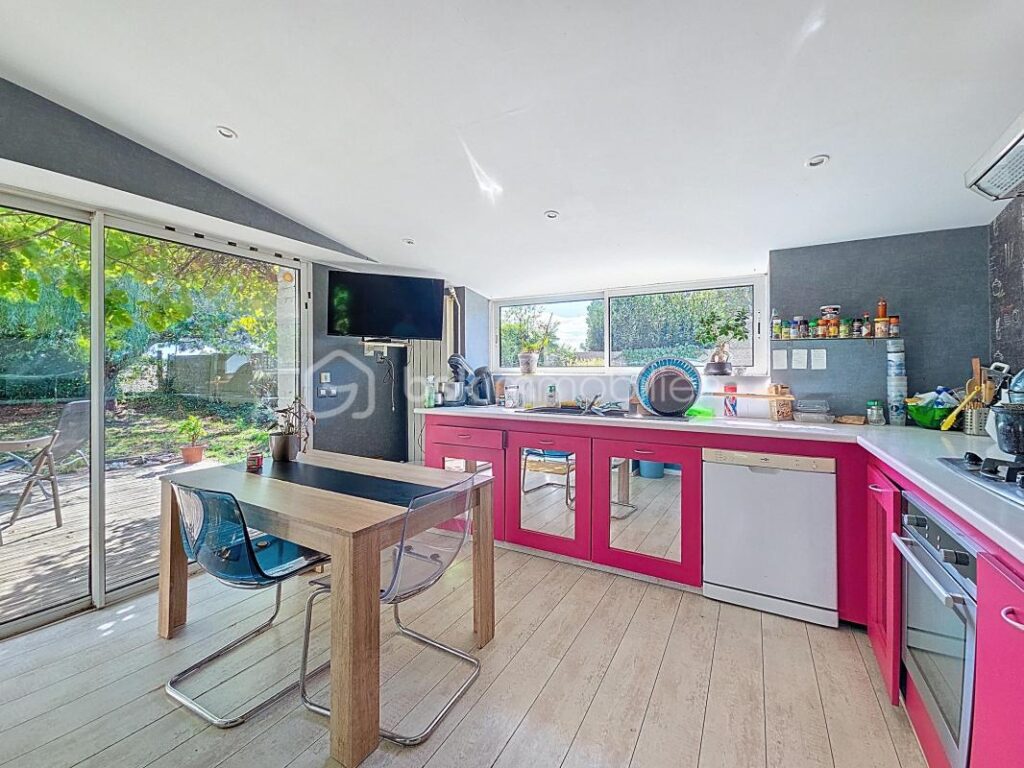 Maison individuelle, atypique – 5 pièces – 3 chambres – 118 m²