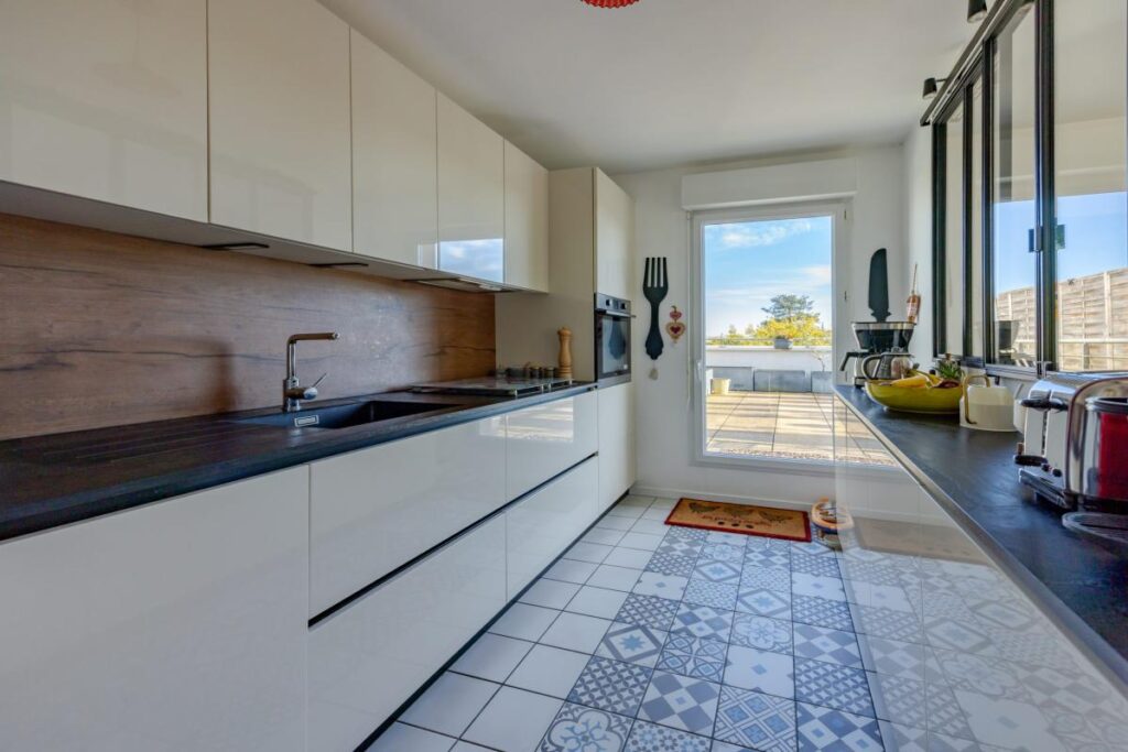 Duplex T4 Terrasse – 4 pièces – 3 chambres – 85 m²