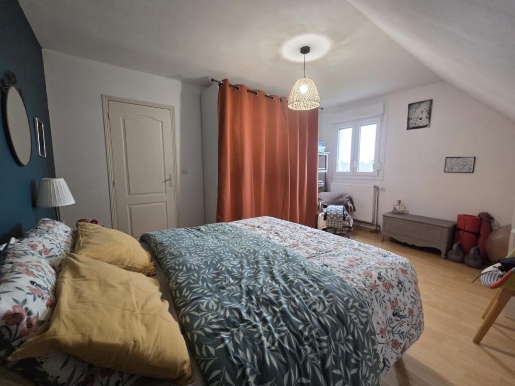 PAVILLON IND 112M² HAB SUR 1260M², SOUS SOL, HAB PLAIN PIED – 6 pièces – 4 chambres – 112 m²