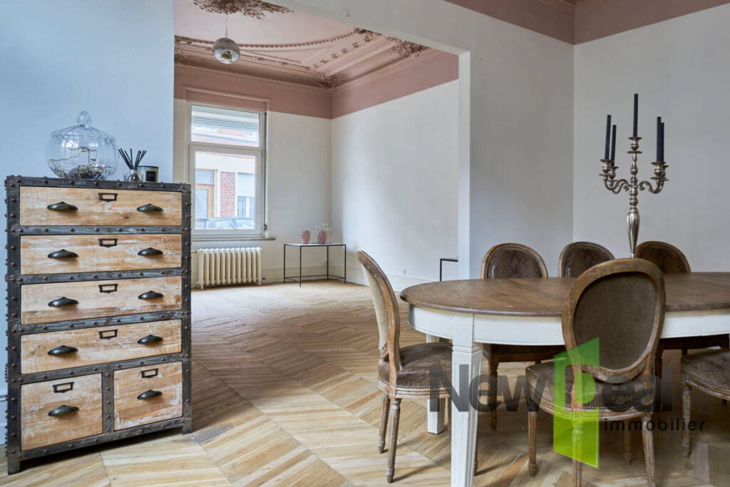 DEMEURE DU 17ÈME SIECLE RENOVEE / SAINT AMAND LES EAUX – 15 pièces – 6 chambres – 560 m²